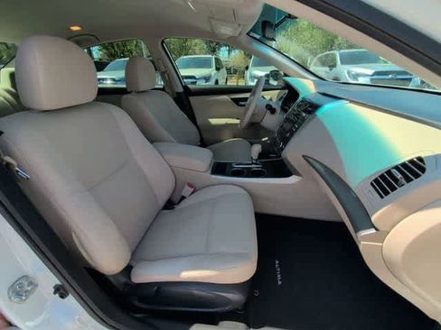 Used 2015 Nissan Altima 2.5 S w/ Power Driver Seat Package image 19
