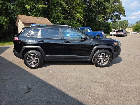 Used 2020 Jeep Cherokee Trailhawk w/ Cold Weather Group AWD/4WD image 7