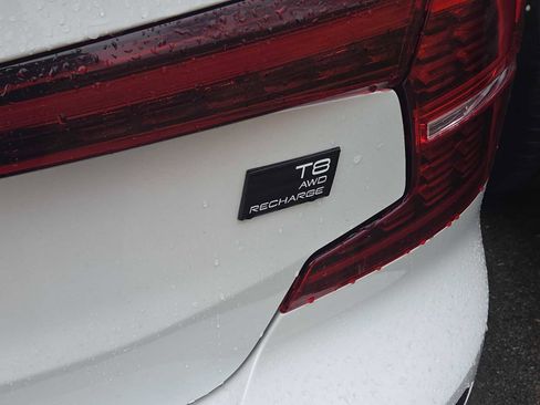 Used 2024 Volvo S60 T8 Ultimate image 4