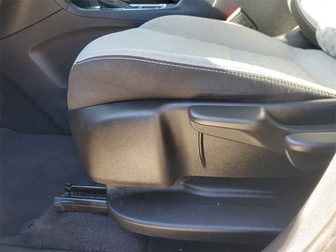 Used 2023 Chevrolet Equinox LS image 13