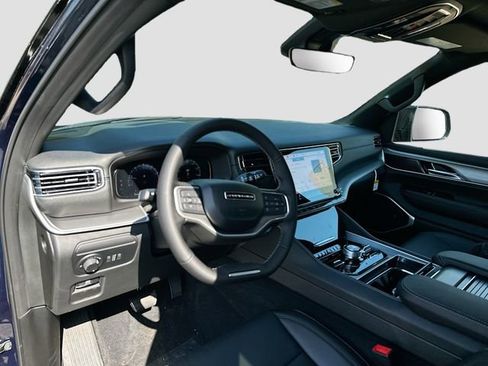 New 2026 Jeep Grand Wagoneer 4WD image 10