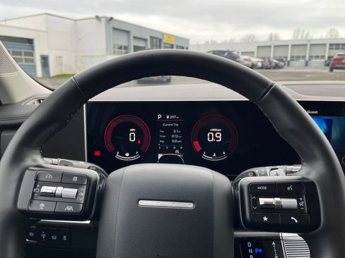 Used 2025 Hyundai Santa Fe SEL image 29