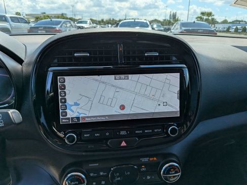 Certified 2023 Kia Soul S FWD image 21
