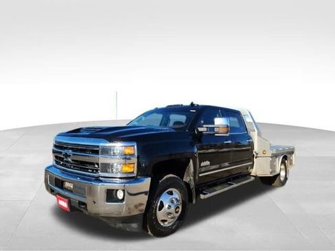 Used 2018 Chevrolet Silverado 3500 High Country image 3