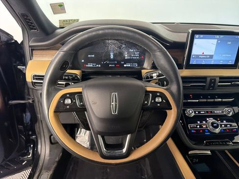 Used 2021 Lincoln Corsair Reserve FWD image 12