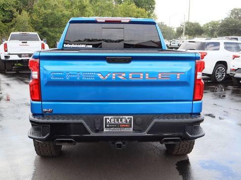 Used 2024 Chevrolet Silverado 1500 LT Trail Boss w/ Convenience Package II AWD/4WD image 9