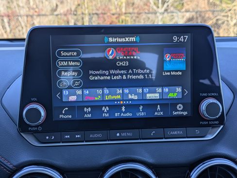 Used 2024 Nissan Sentra SR w/ SR Premium Package image 12