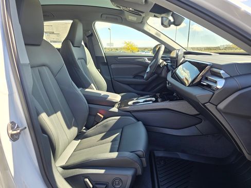 New 2026 Audi A6 Premium Plus AWD/4WD image 44