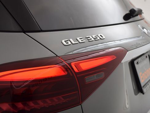 Used 2025 Mercedes-Benz GLE 350 4MATIC image 12