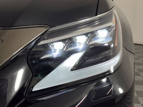 Used 2023 Lexus GX 460 w/ Black Line Special Edition AWD/4WD image 12