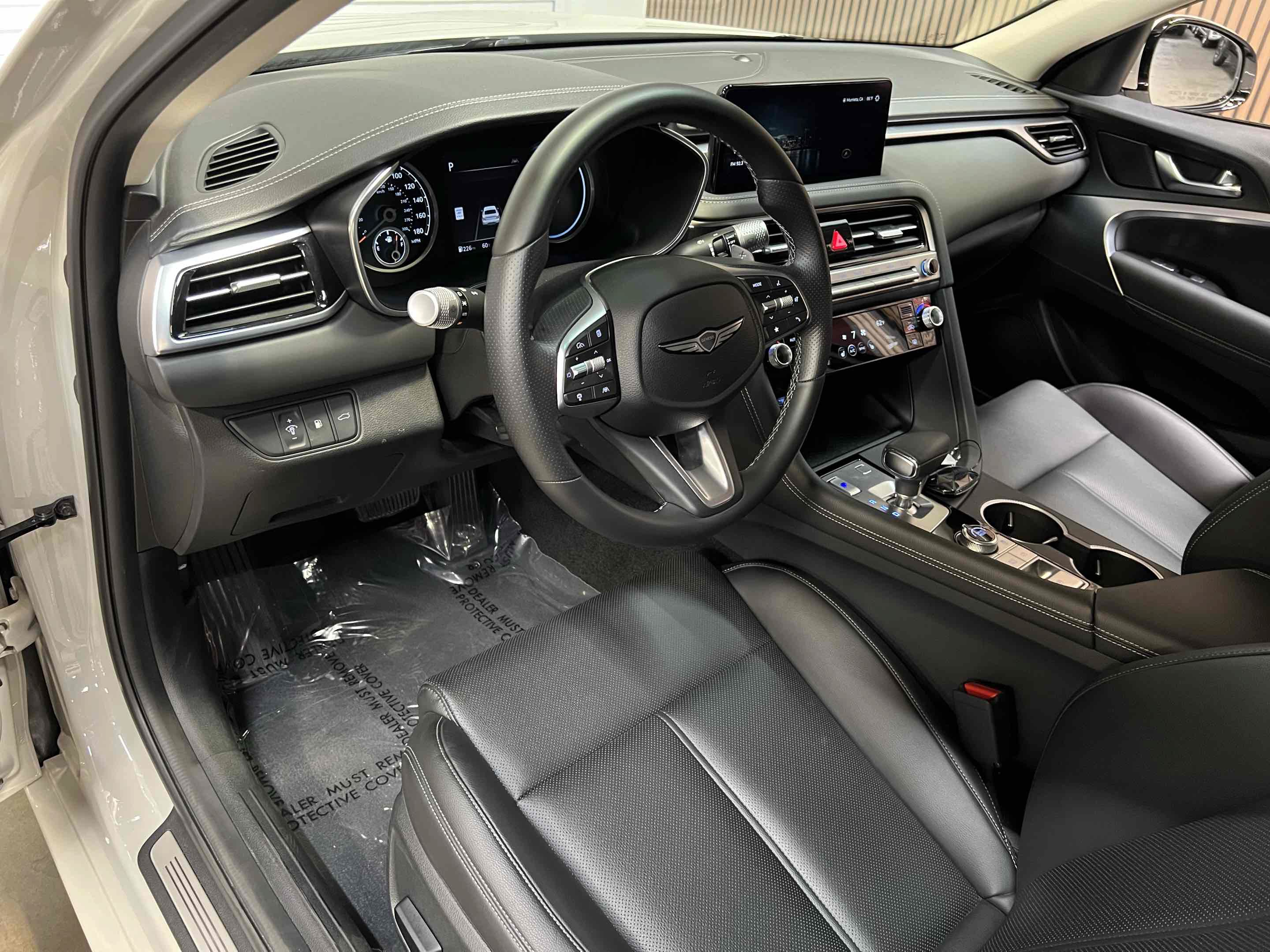 Used 2025 Genesis G70 2.5T RWD image 5