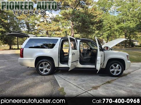 Used 2014 Chevrolet Suburban LTZ image 1