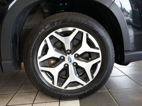 Used 2023 Subaru Forester Premium AWD/4WD image 52