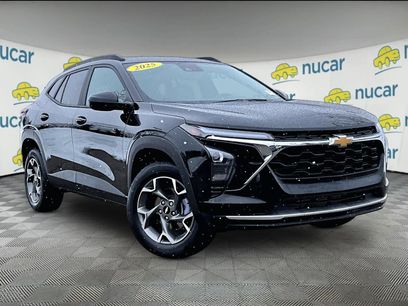 Used 2025 Chevrolet Trax LT w/ LT Convenience Package