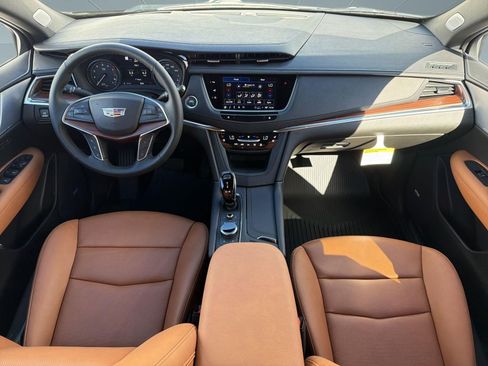 New 2026 Cadillac XT5 Premium Luxury w/ Driver Assist Package FWD image 17