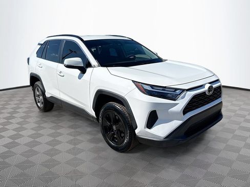 Used 2023 Toyota RAV4 XLE FWD image 4