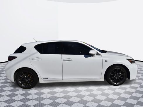 Used 2013 Lexus CT 200h w/ F Sport Pkg w/Nuluxe Trim FWD image 5
