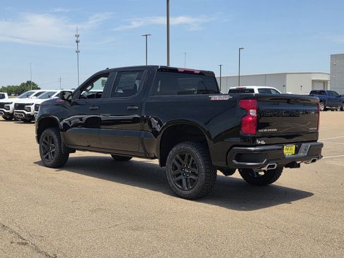 New 2026 Chevrolet Silverado 1500 Custom Trail Boss AWD/4WD image 6