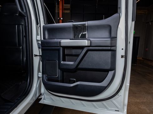 Used 2022 Ford F350 Platinum image 38