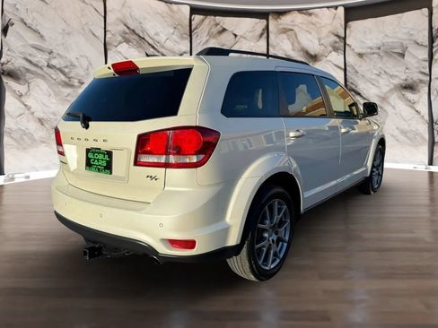 Used 2015 Dodge Journey R/T w/ Flexible Seating Group FWD image 5