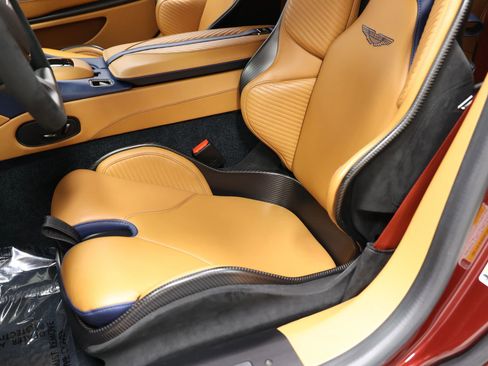 Used 2023 Aston Martin DBS Coupe RWD image 25