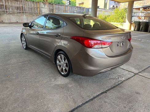 Used 2012 Hyundai Elantra Limited FWD image 7