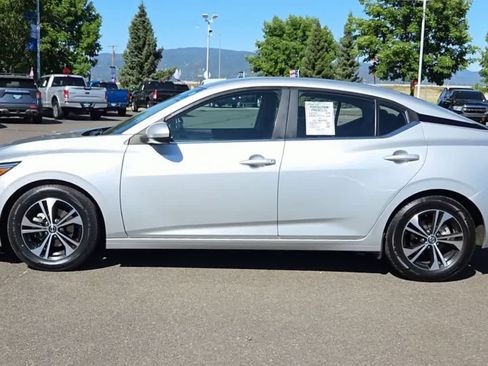 Used 2023 Nissan Sentra SV FWD image 5