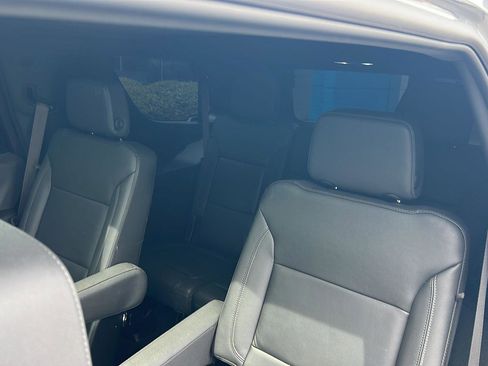 Used 2025 Chevrolet Tahoe Z71 w/ Z71 Off-Road Package AWD/4WD image 34