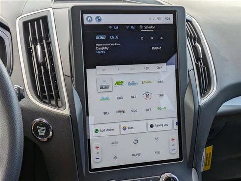 New 2024 Ford Edge SE image 11