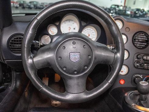 Used 2003 Dodge Viper SRT-10 image 19