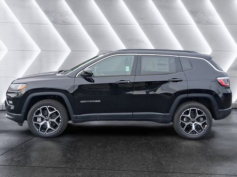 New 2026 Jeep Compass Limited w/ Mopar All Weather Package image 3