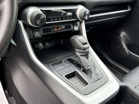 Used 2024 Toyota RAV4 LE image 23