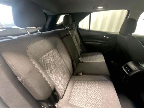 Used 2022 Chevrolet Equinox LT image 16