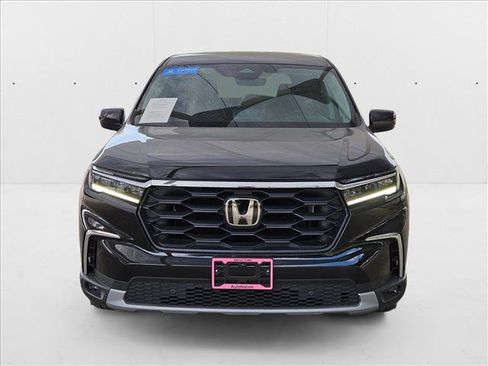 Used 2025 Honda Pilot EX-L image 2