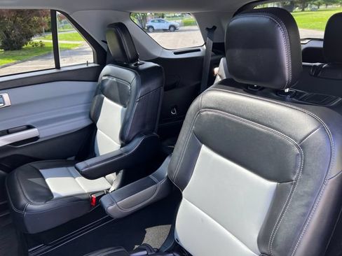 Certified 2024 Ford Explorer XLT w/ Equipment Group 202A AWD/4WD image 24