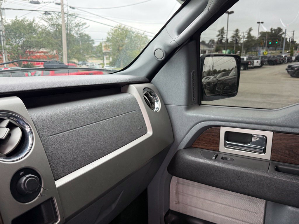 Used 2013 Ford F150 Lariat w/ Lariat Chrome Pkg AWD/4WD image 24
