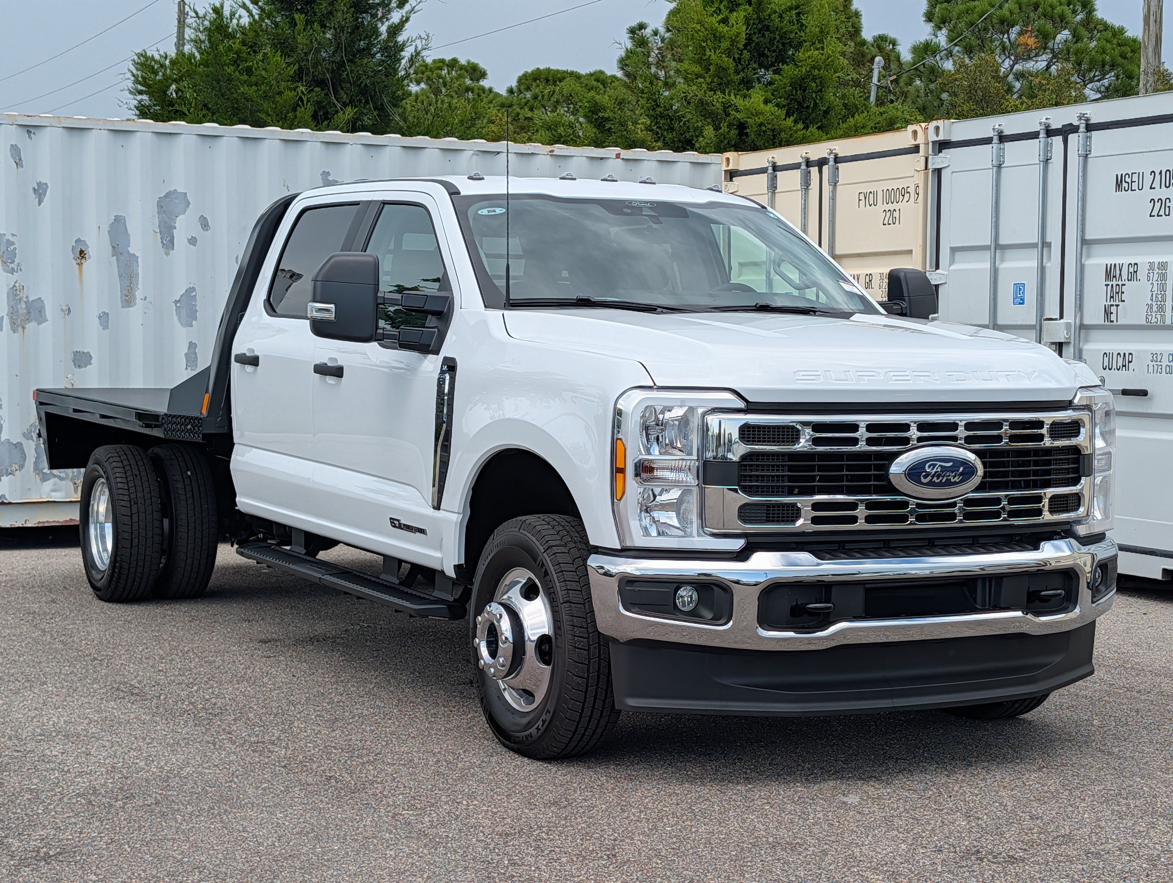 New 2026 Ford F350 XL w/ XL Chrome Package AWD/4WD image 3