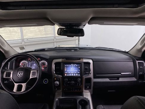 Used 2017 RAM 1500 Laramie w/ Convenience Group image 12