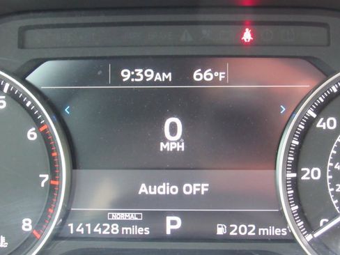 Used 2022 Mitsubishi Outlander ES image 16