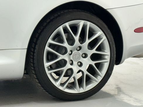 Used 2010 Lexus SC 430 Convertible image 37