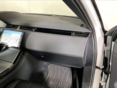 Used 2024 Land Rover Range Rover Evoque S AWD/4WD image 16