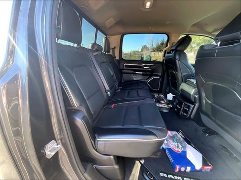 Used 2019 RAM 1500 Laramie image 29