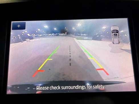 Used 2020 Ford Edge SEL w/ Cold Weather Package AWD/4WD image 11