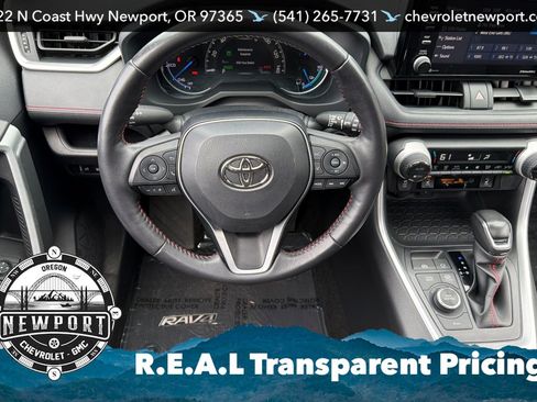 Used 2022 Toyota RAV4 SE w/ Weather & Moonroof Package image 14