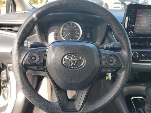 Used 2022 Toyota Corolla LE image 26