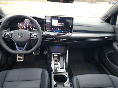 Used 2025 Volkswagen Golf image 21