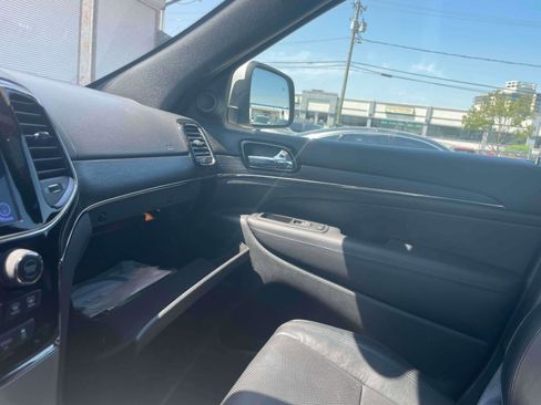 Used 2019 Jeep Grand Cherokee High Altitude AWD/4WD image 32