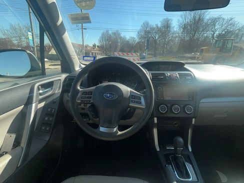 Used 2015 Subaru Forester 2.5i Touring w/ Eyesight & Navigation System image 9