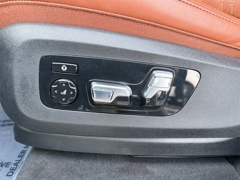 Used 2025 BMW X5 xDrive40i image 36