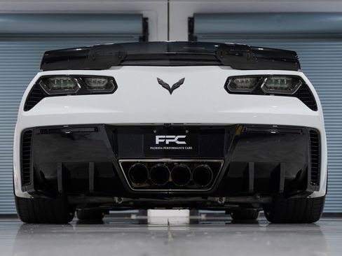 Used 2016 Chevrolet Corvette Z06 w/ 3LZ Preferred Equipment Group image 69